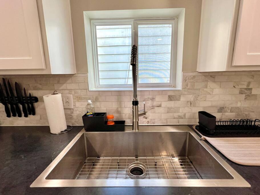Modern Style Home Near Dt Indy & Major Attractions Indianapolis Exterior photo